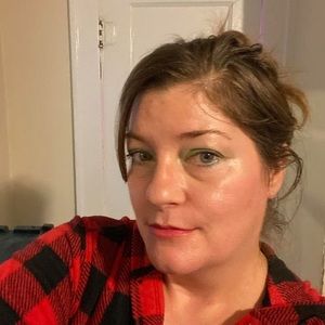 Meet your Posher, Clare